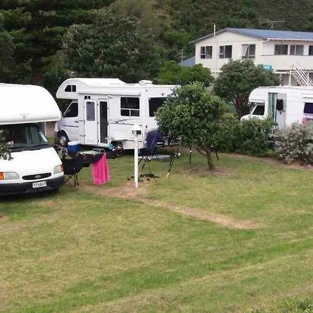 Mahia Motel And Holiday Park Eksteriør bilde