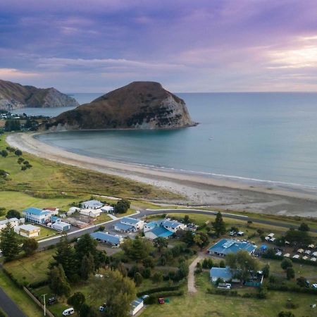 Mahia Motel And Holiday Park Eksteriør bilde