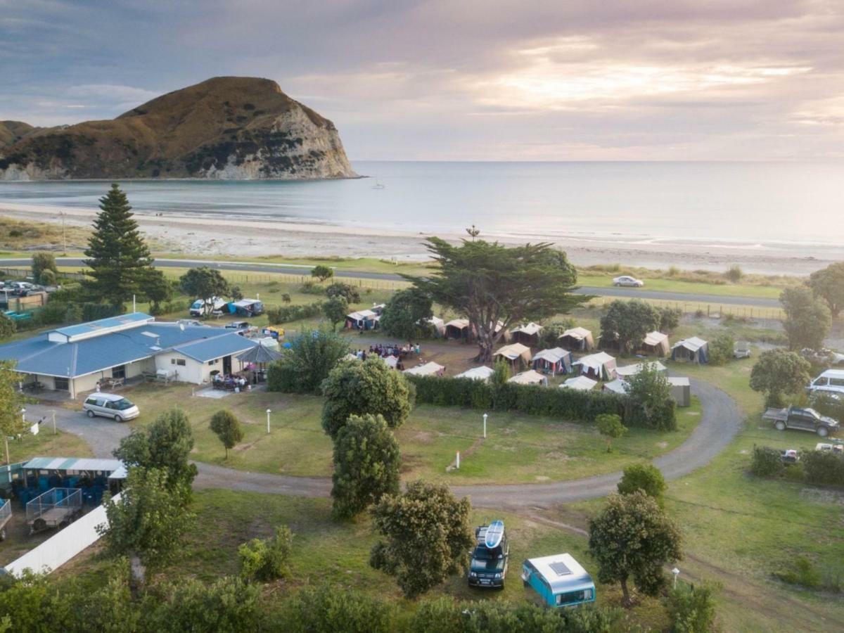 Mahia Motel And Holiday Park Eksteriør bilde